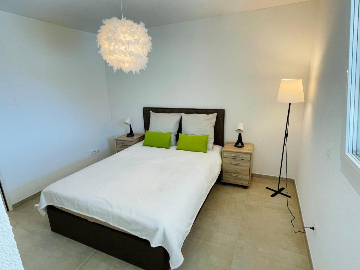 Central Apartment , Free Parking Locarno Eksteriør billede
